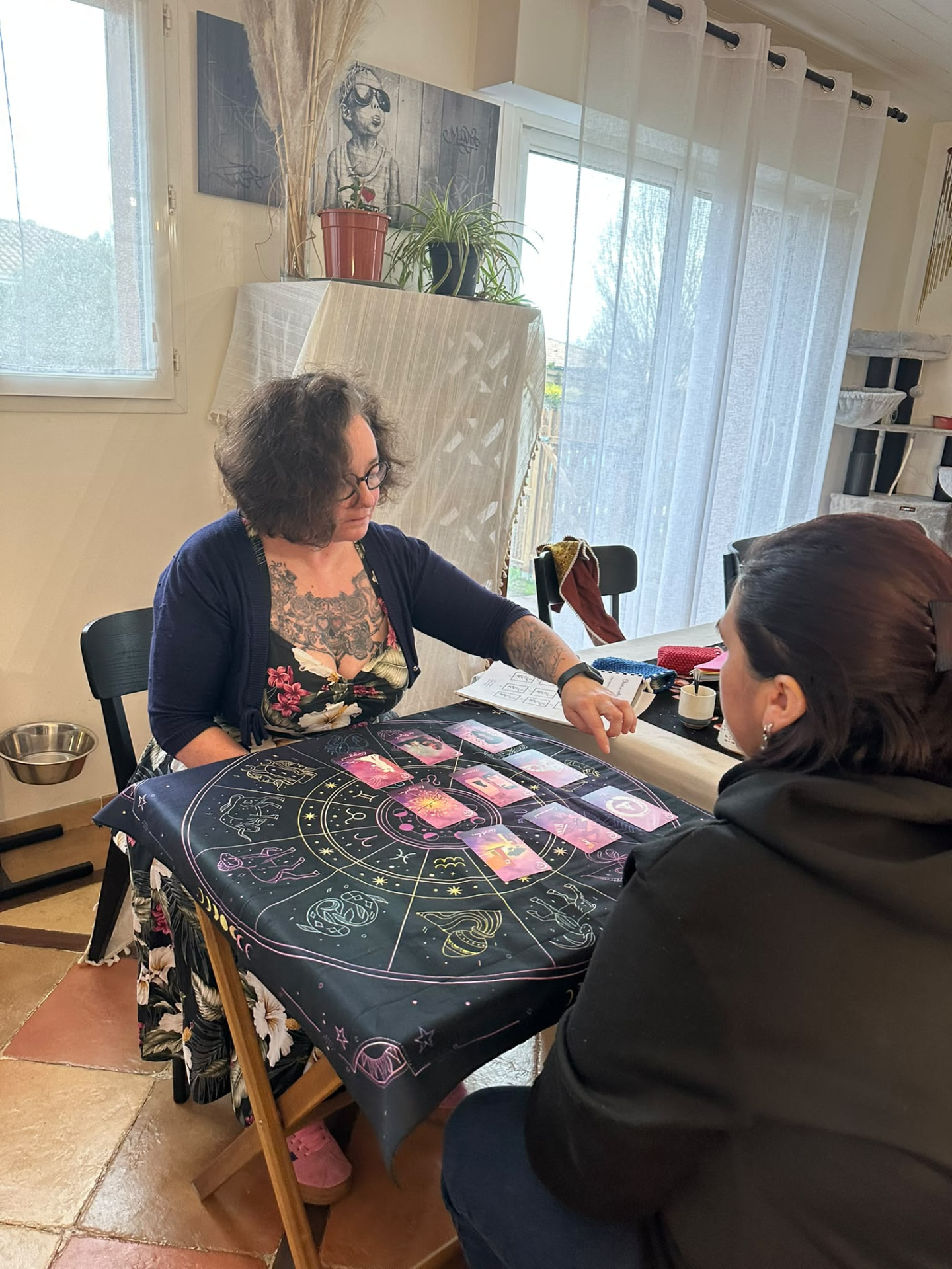Moment partagé pendant une formation cartomancie (7)
