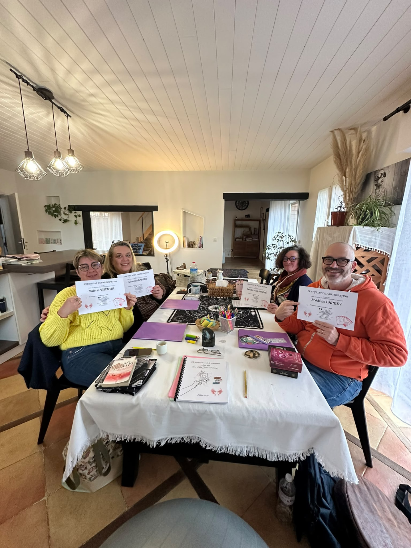 Moment partagé pendant une formation cartomancie (6)